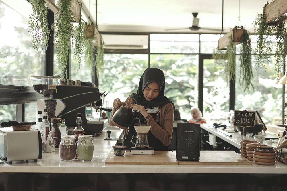 Kedai Tissue: The Go-To Spot on Sirkaya Street